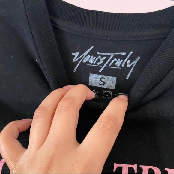 Floral Tshirt - Picture 3 of 3